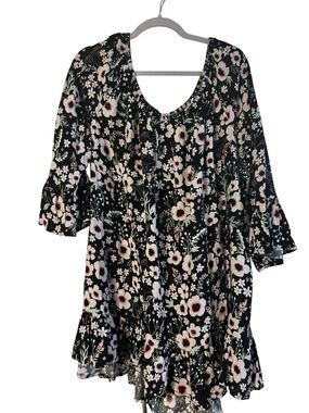 NWT Terra & Sky Black Floral Tunic with Cream and Light Pink Flowers 2x cute